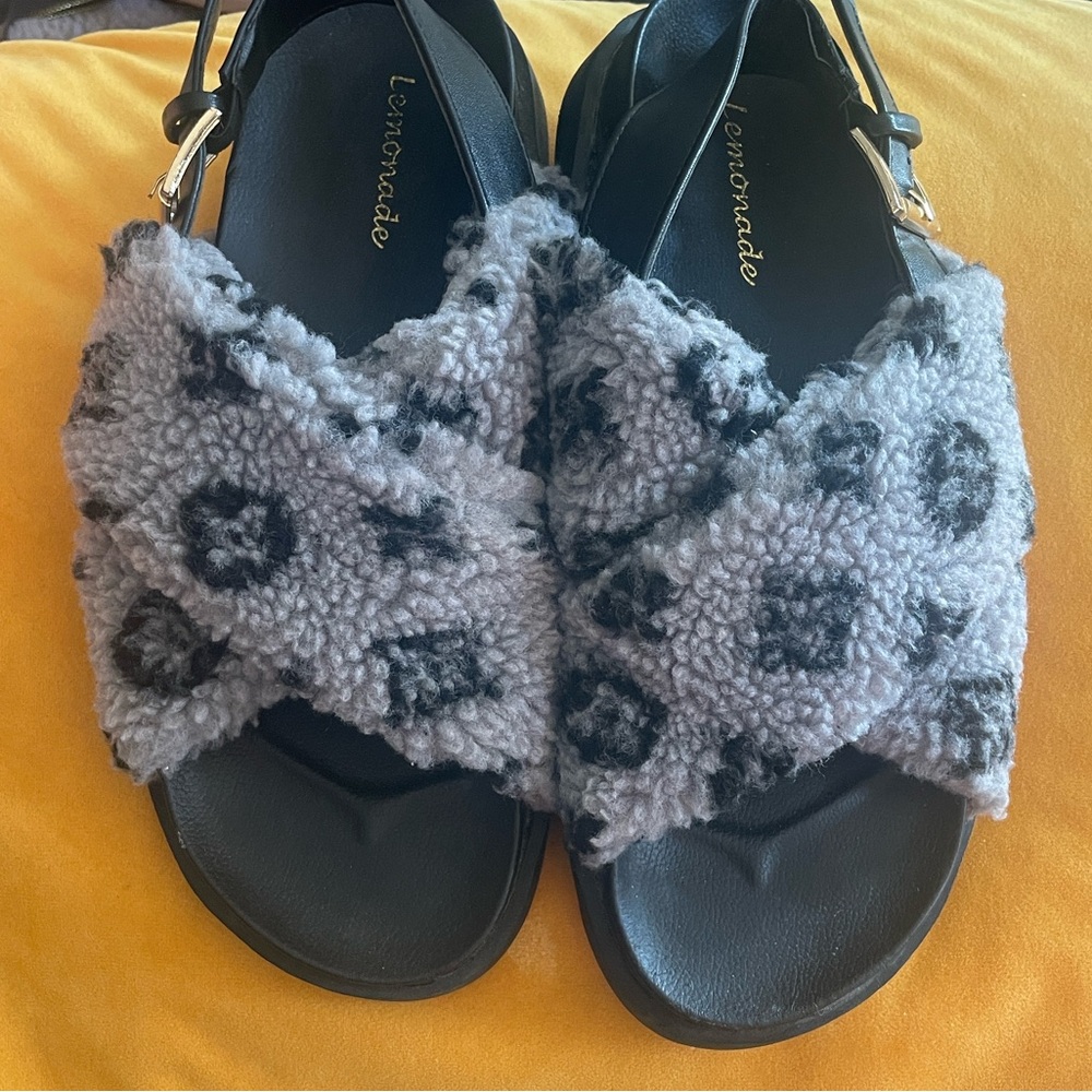 Lemonade Crossover Furry Slides